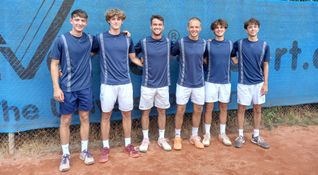 Freuen sich auf das Aufstiegsspiel (von links): Moritz Münster, Aaron Funk, Numa Lemieux-Monette, Amar Tahirovic, Kim Niethammer und Mathis Dahler.